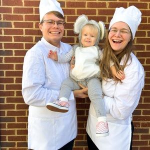 Two Chef’s Hats & Waist Aprons.
